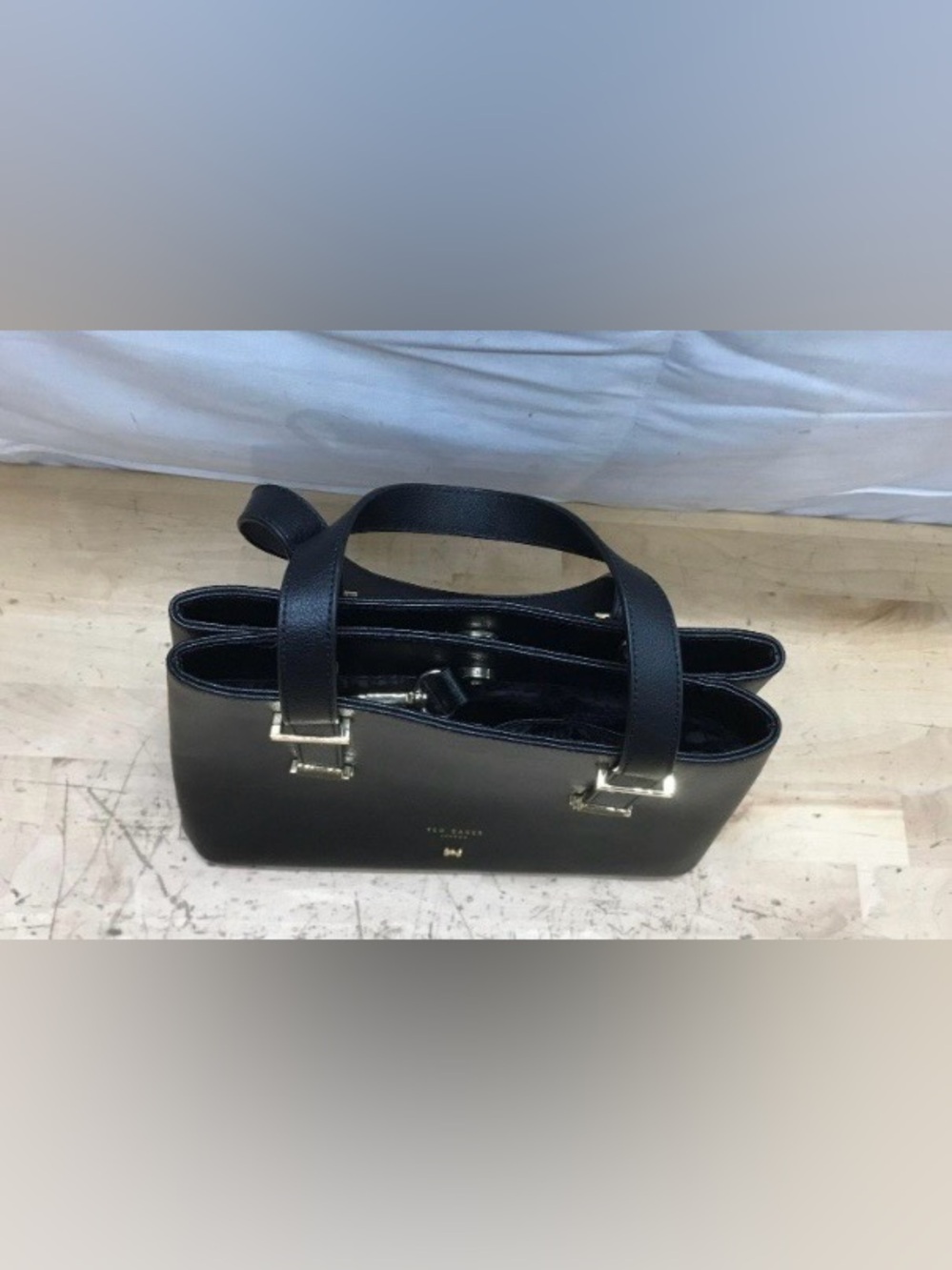 Ted Baker Black Gold Hardware EUC Alunaa Convertible Leather crossbody tote - Picture 5 of 5